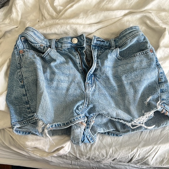 American eagle jean shorts size 8 - Picture 2 of 3